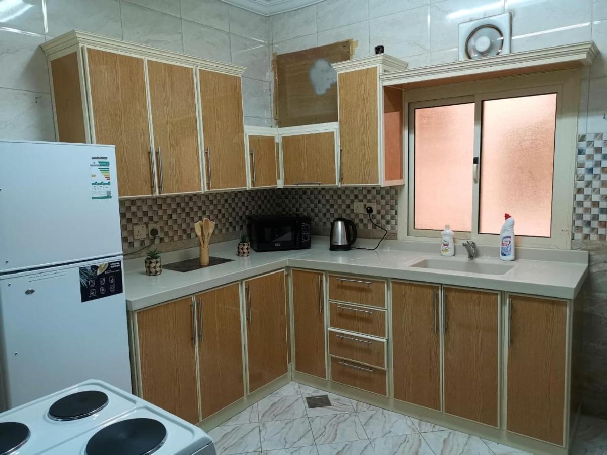 Al Shadi Apartments Yanbu Exterior foto